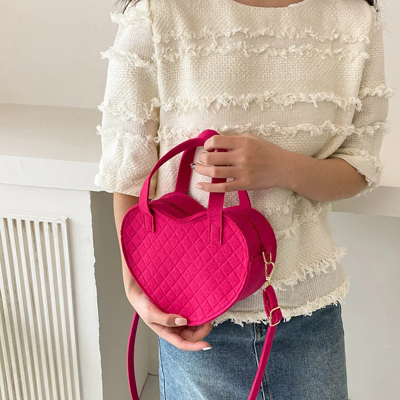 2023 Crossbody Bags for Women New Simple Single Shoulder Bag Casual Love Handbag Женская сумка
2023 Crossbody Bags for Women New Simple Single Shoulder Bag Casual Love Handbag Женская сумка