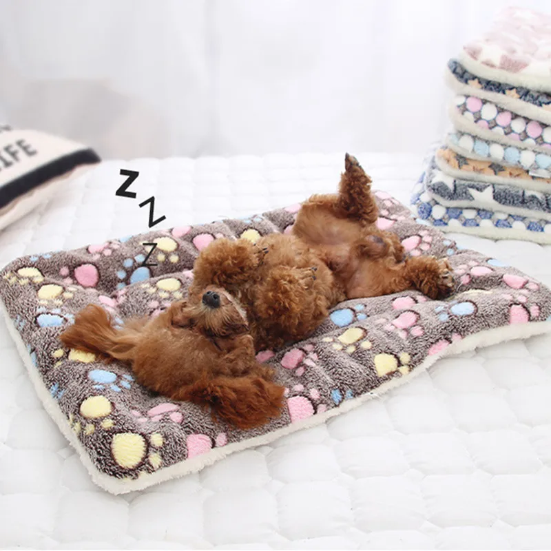 Soft Flannel Thickened Pet Soft Pad Pet Blanket Bed Mat for Puppy Dog Bed Cat Sofa Cushion Home Rug Keep Warm Sleeping Cover
Soft Flannel Thickened Pet Soft Pad Pet Blanket Bed Mat for Puppy Dog Bed Cat Sofa Cushion Home Rug Keep Warm Sleeping Cover