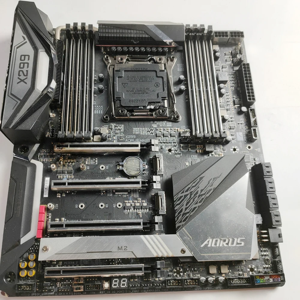 X299 AORUS MASTER For Gigabyte Motherboard LGA2066 8*DDR4 128GB E-ATX Core X Series 44-Lane/28-Lane CPU Processor
X299 AORUS MASTER For Gigabyte Motherboard LGA2066 8*DDR4 128GB E-ATX Core X Series 44-Lane/28-Lane CPU Processor