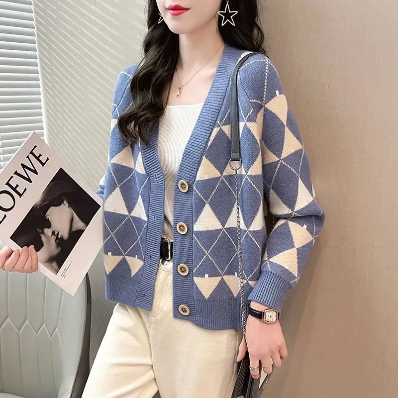 Autumn Winter Women Cardigan Warm Knitted Sweater Jacket V Neck Color Matching Fashion Lady Loose Knit Cardigans Coat Suéteres
Autumn Winter Women Cardigan Warm Knitted Sweater Jacket V Neck Color Matching Fashion Lady Loose Knit Cardigans Coat Suéteres