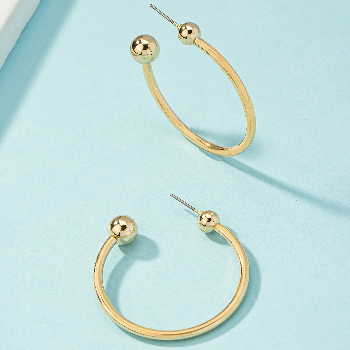 Korean Fashion Polished Geometric Hoop Earring for Women Gold-plated Hip-hop Rock Piercing Hoop Earrings Trendy Party Jewelry
Korean Fashion Polished Geometric Hoop Earring for Women Gold-plated Hip-hop Rock Piercing Hoop Earrings Trendy Party Jewelry