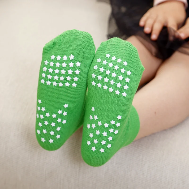 2022 Child Fashion Yoga Socks Silicone Non-Slip Floor Socks Breathable Cotton Dance Ballet Fitness Movement Pilates Ballet Sock
2022 Child Fashion Yoga Socks Silicone Non-Slip Floor Socks Breathable Cotton Dance Ballet Fitness Movement Pilates Ballet Sock