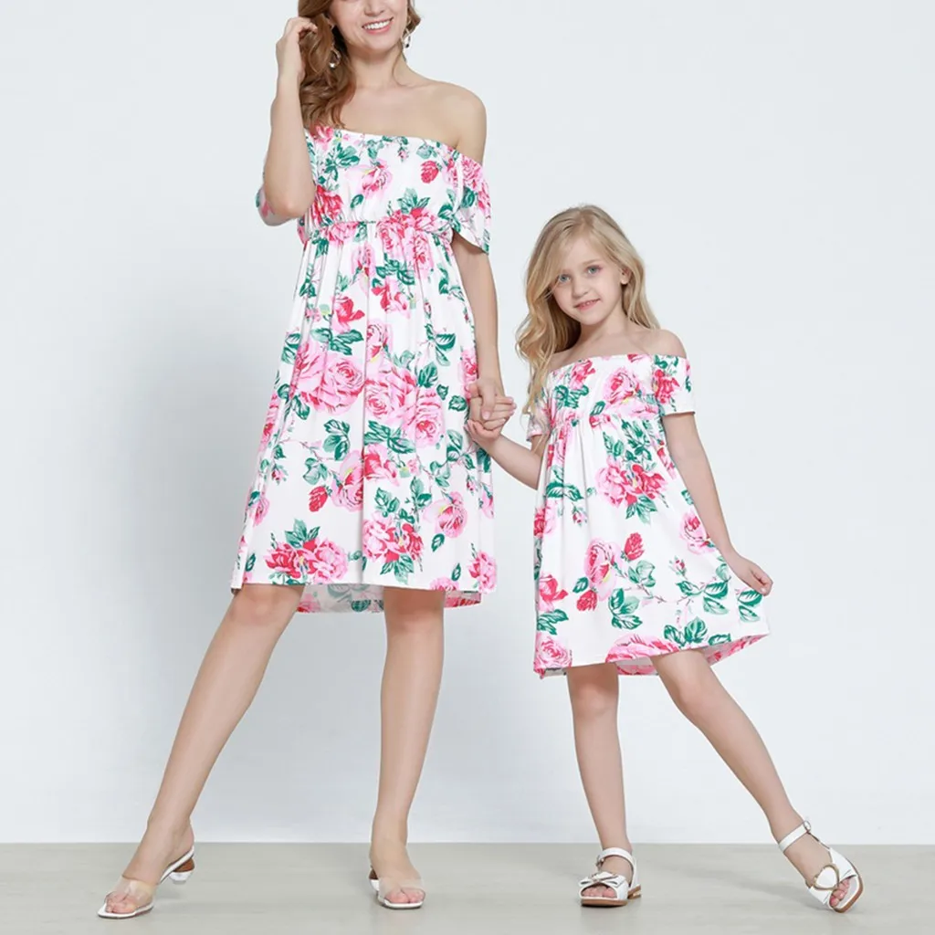 Floral Matching Dress Ruffle Clothes Print Family Daughter Kids Litter Big Girl Flower Dress Princess Bow Party Wedding Gowns
Floral Matching Dress Ruffle Clothes Print Family Daughter Kids Litter Big Girl Flower Dress Princess Bow Party Wedding Gowns
