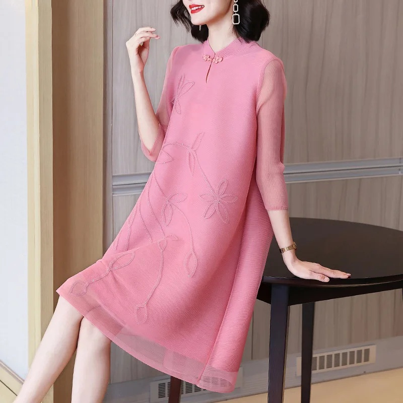 Miyake Pleated Dress for Women 2022 Summer New High-Grade Mom Younger Fashion Loose Large Size Short Sleeve Dress Y2k Dress
Miyake Pleated Dress for Women 2022 Summer New High-Grade Mom Younger Fashion Loose Large Size Short Sleeve Dress Y2k Dress