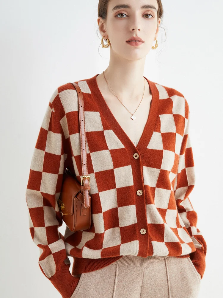 Spring Autumn New Fashion Cardigan 100% Pure Merino Wool Plaid Cashmere Sweater Women’s V-neck Jacket Grace Top
Spring Autumn New Fashion Cardigan 100% Pure Merino Wool Plaid Cashmere Sweater Women’s V-neck Jacket Grace Top