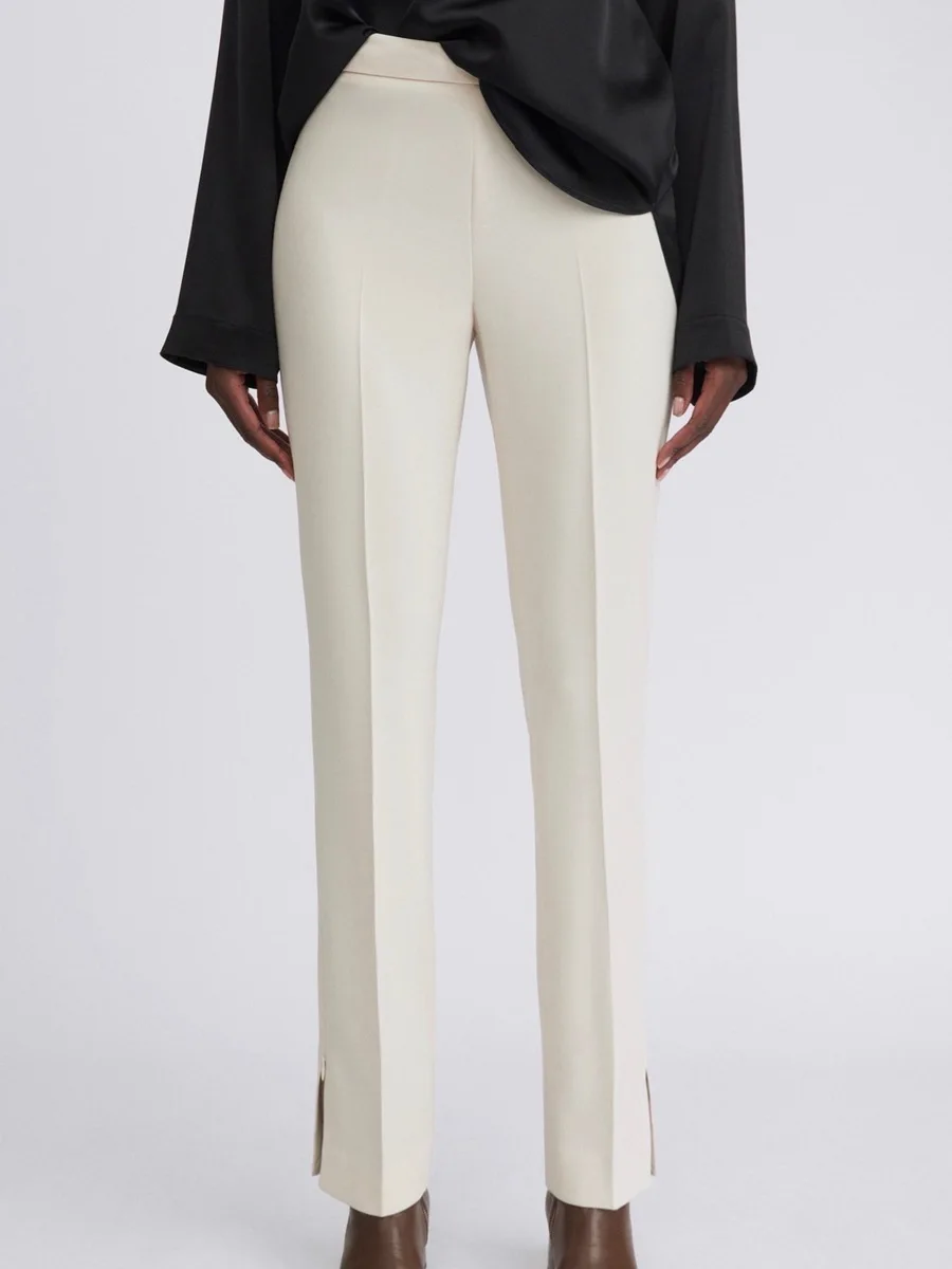 202222Fashion Classic Brand luxury design Spring and Summer New Straight-leg Trousers Slit Two-wear Women Casual Pants Trousers
202222Fashion Classic Brand luxury design Spring and Summer New Straight-leg Trousers Slit Two-wear Women Casual Pants Trousers