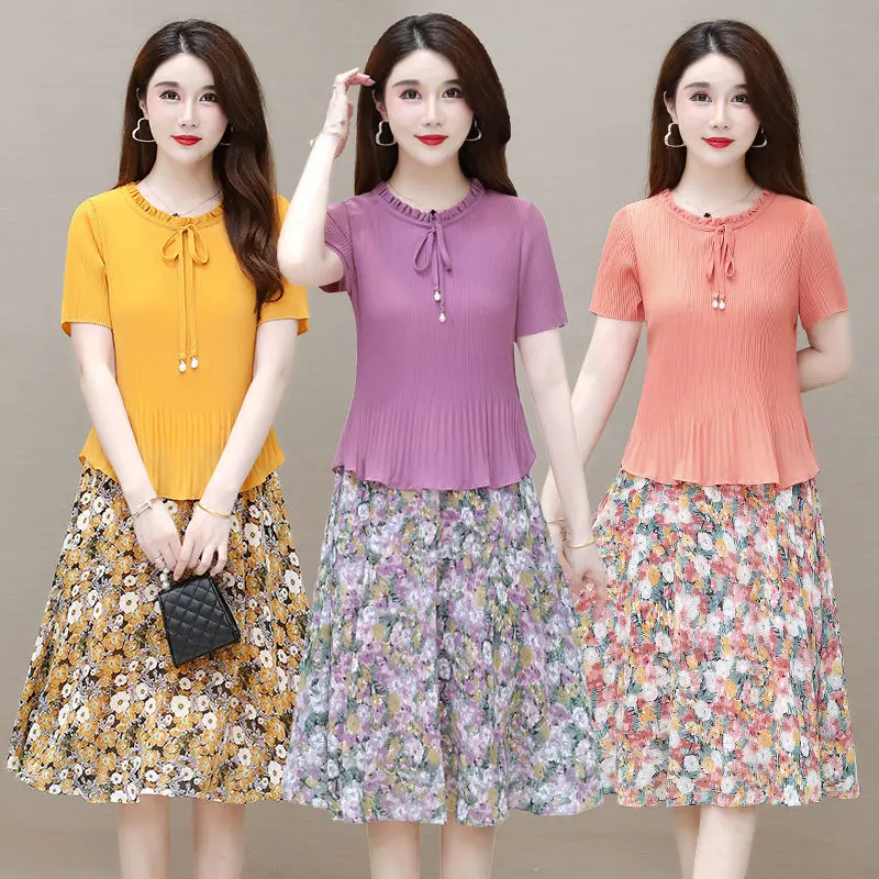 Summer Plus Size Two Piece Sets Women Top + Skirts Suits Casual Chiffon Clothing Short Sleeve Floral Print Skirt 2 Pcs Suit E116
Summer Plus Size Two Piece Sets Women Top + Skirts Suits Casual Chiffon Clothing Short Sleeve Floral Print Skirt 2 Pcs Suit E116