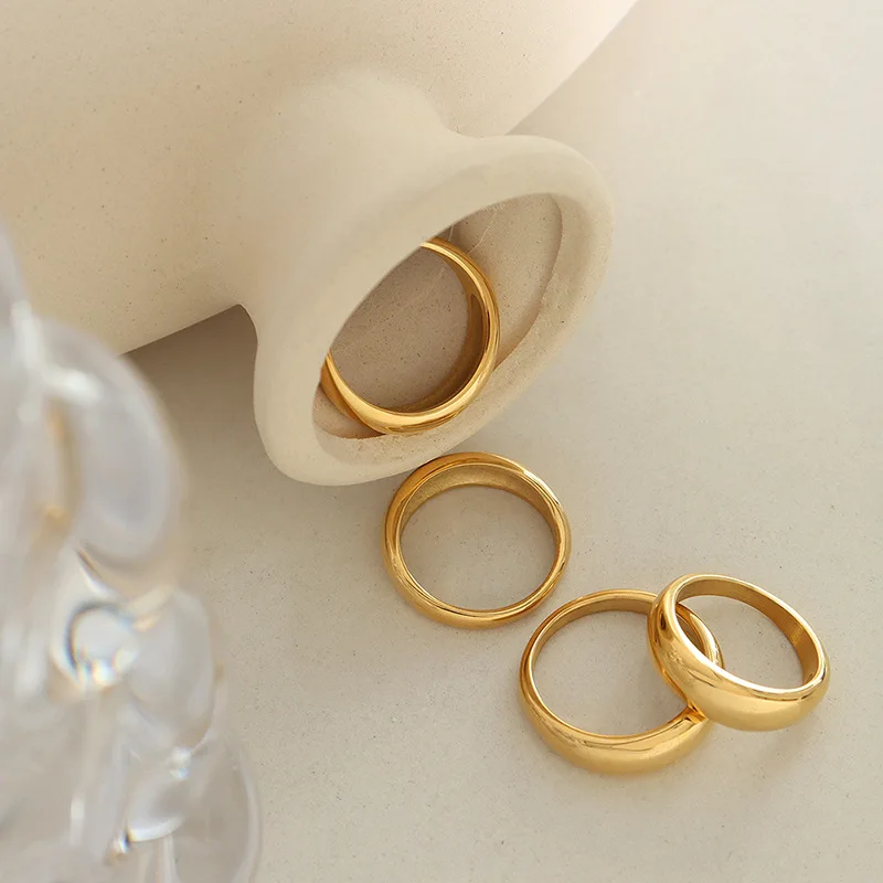 Couple Rings Glossy 316L Stainless Steel Gold Plated Ring Waterproof Non-fading Hand Jewelry For Women Men Daily Accessories
Couple Rings Glossy 316L Stainless Steel Gold Plated Ring Waterproof Non-fading Hand Jewelry For Women Men Daily Accessories