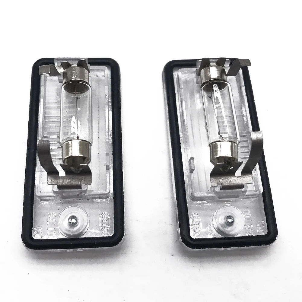 2x Car License Plate Lights Fit For A3 S3 A4 S4 A6 S6 A8 8E0 807 430 A 8E0 807 430 B Left&Right Number License Plate Light Lamp
2x Car License Plate Lights Fit For A3 S3 A4 S4 A6 S6 A8 8E0 807 430 A 8E0 807 430 B Left&Right Number License Plate Light Lamp