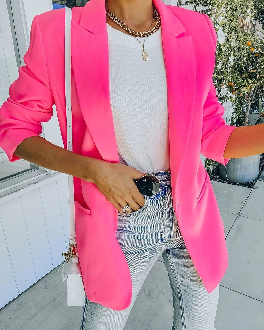 2022 New Women's Professional Cool Blazer Autumn And Winter Slim Top Coat Female Solid Color Small Suit Blazer
2022 New Women's Professional Cool Blazer Autumn And Winter Slim Top Coat Female Solid Color Small Suit Blazer
