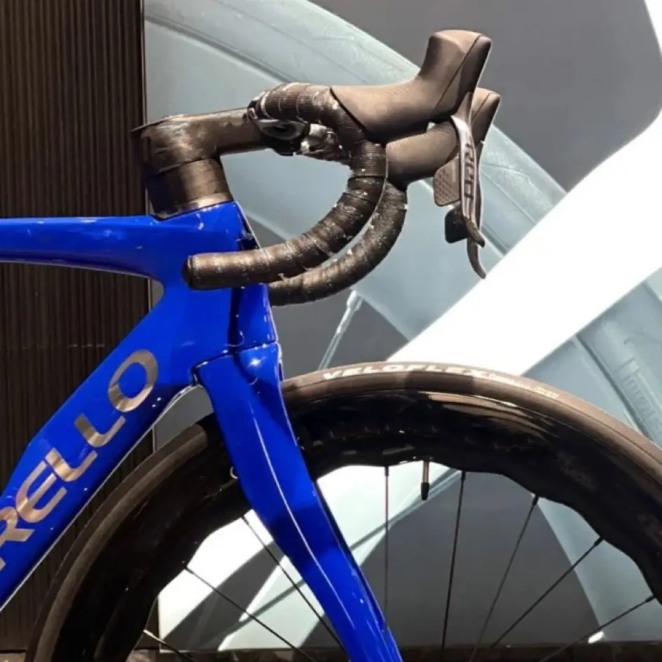 2023 T1100 F14 Carbon Frame F Frame Carbon Road Bicycle Frame Racing Bike handlebar V/Disc brake BSA/BB30 Made in Taiwan
2023 T1100 F14 Carbon Frame F Frame Carbon Road Bicycle Frame Racing Bike handlebar V/Disc brake BSA/BB30 Made in Taiwan