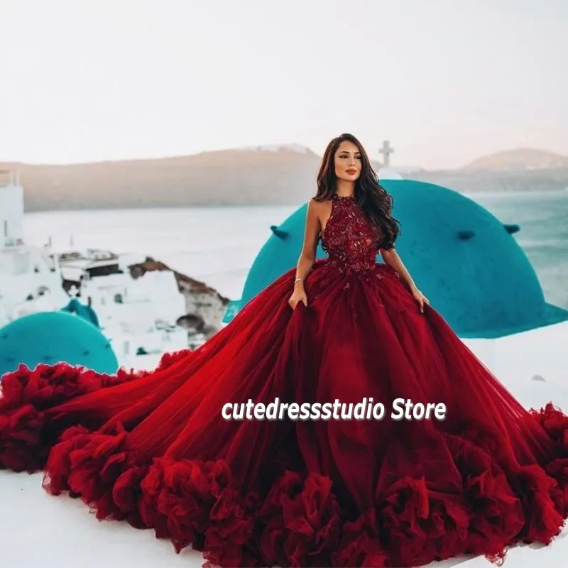 Elegant Burgundy Ball Gown Evening Dress For Women Party Puffy Ruffles Backless robe de soirée de mariage Wedding Reception Gown
Elegant Burgundy Ball Gown Evening Dress For Women Party Puffy Ruffles Backless robe de soirée de mariage Wedding Reception Gown