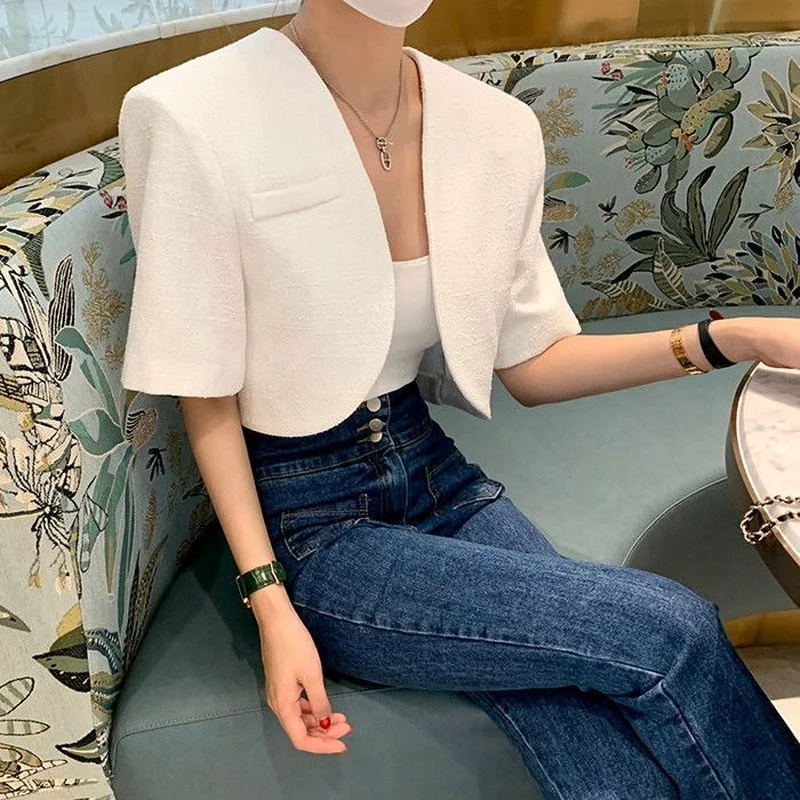 Tweed Short Sleeve White Blazers Short Coat 2022 Summer Korean Chic Temperament Shirt Lady Office Fashion Cardigan
Tweed Short Sleeve White Blazers Short Coat 2022 Summer Korean Chic Temperament Shirt Lady Office Fashion Cardigan