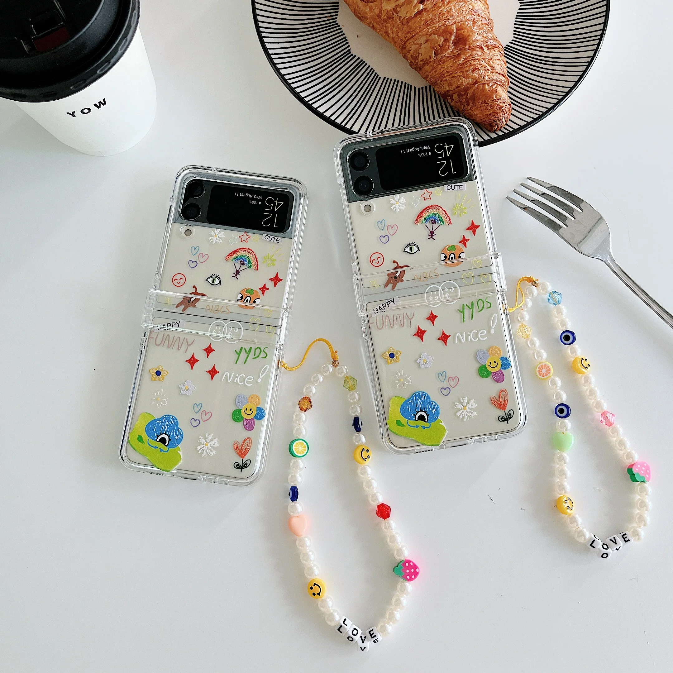 Fashion Bear Black Plaid Red Bow Smiley Pattern Bracelet Transparent Phone Case for Samsung Galaxy Z Flip 3 Shockproof Cover
Fashion Bear Black Plaid Red Bow Smiley Pattern Bracelet Transparent Phone Case for Samsung Galaxy Z Flip 3 Shockproof Cover