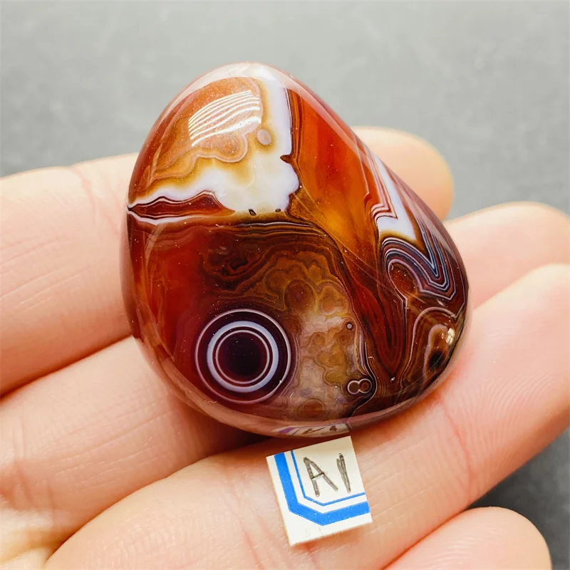 Natural Chakra Stone Sardonyx Agate Palm Hand Play Witchcraft Supplies Meditation Spiritual Decor Home Decoration Healing Crysta 
Natural Chakra Stone Sardonyx Agate Palm Hand Play Witchcraft Supplies Meditation Spiritual Decor Home Decoration Healing Crysta