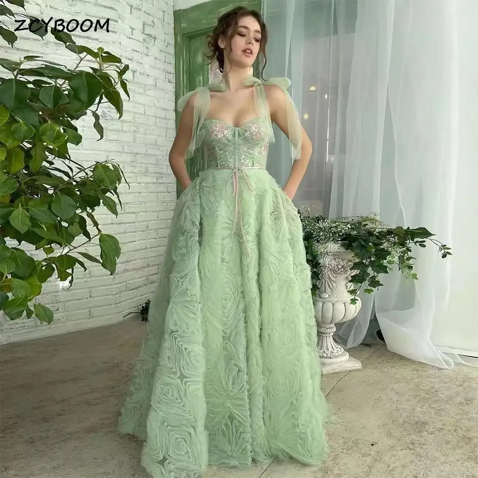 Elegant Green Tiered Tulle Long Prom Dresses 2022 Embroidery Beading Bow Straps Sweetheart Pleat Ruched Ruffles Evening Gowns
Elegant Green Tiered Tulle Long Prom Dresses 2022 Embroidery Beading Bow Straps Sweetheart Pleat Ruched Ruffles Evening Gowns
