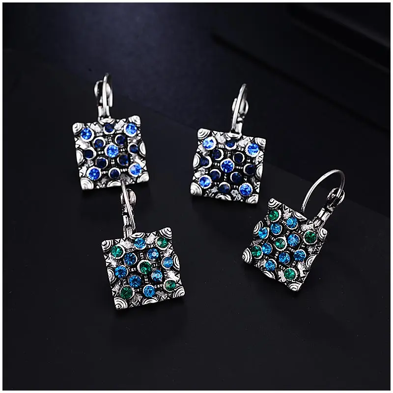 Shineland Green Blue Rhinestone Clip Earrings 2023 New Fashion Vintage Women Trendy Crystal Statement Clip Earrings
Shineland Green Blue Rhinestone Clip Earrings 2023 New Fashion Vintage Women Trendy Crystal Statement Clip Earrings