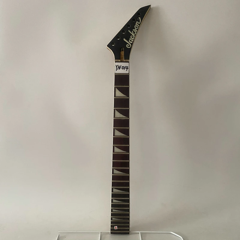 Jackson Guitar Neck Maple with Rosewood 24 Frets 648mm Scales Length Right Hand Original and Genuine Jackson Authorised
Jackson Guitar Neck Maple with Rosewood 24 Frets 648mm Scales Length Right Hand Original and Genuine Jackson Authorised