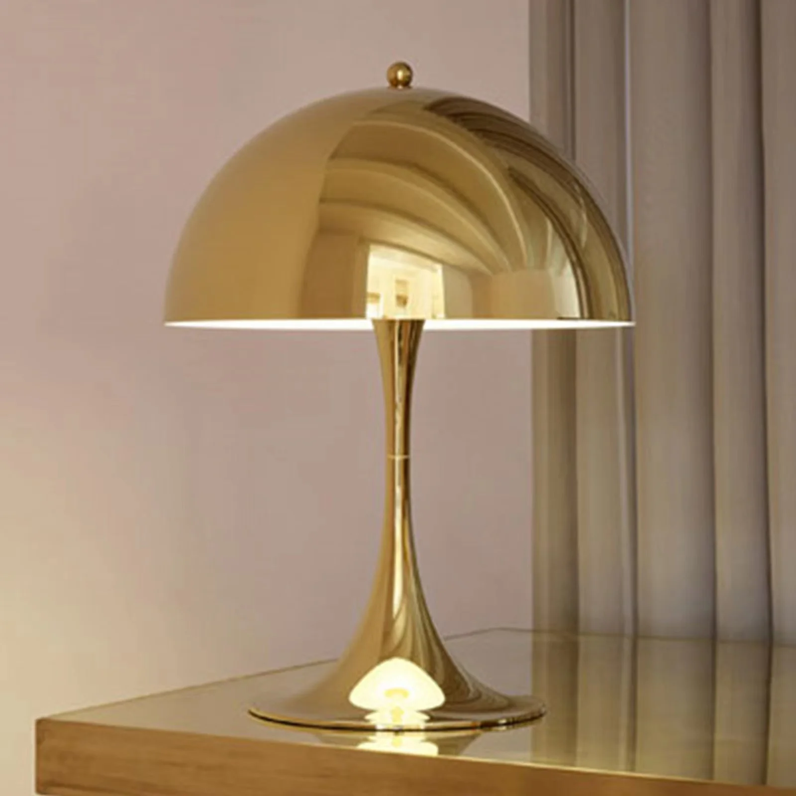 Italian Creative Mushroom Designer Model Living Room Study Decorative Table Lamp Advanced Sense
Italian Creative Mushroom Designer Model Living Room Study Decorative Table Lamp Advanced Sense