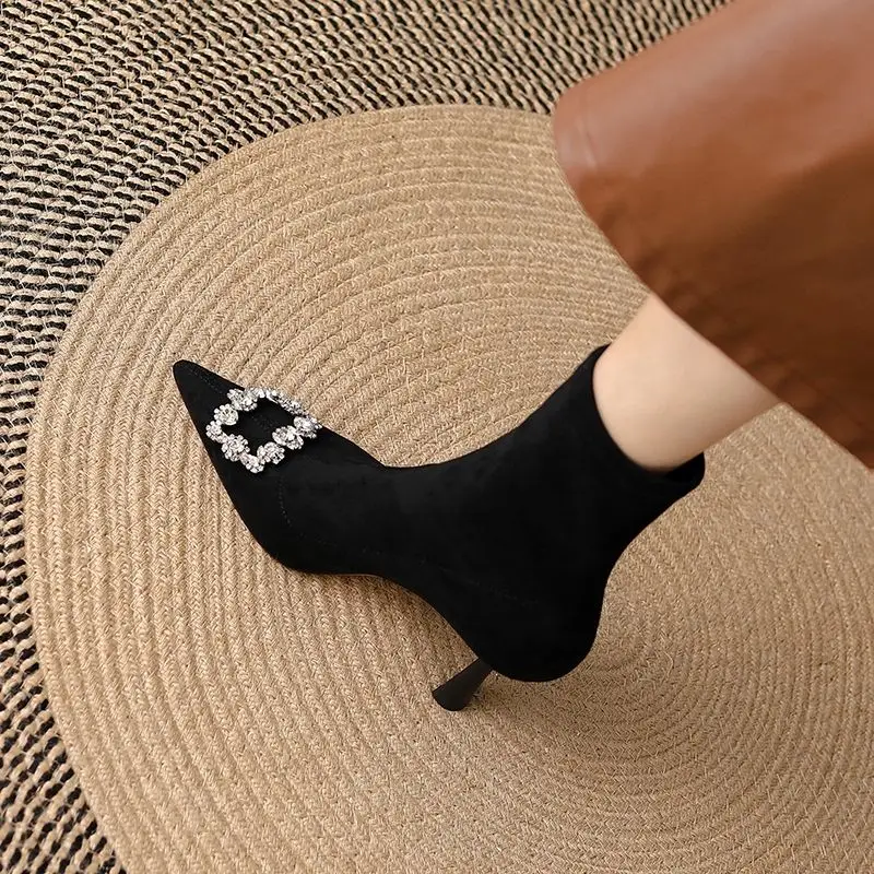 7 cm High Heels Ankle Boots Women Boots Shoes Women's Fashion Pointed Toe Boots Autumn New Rhinestone Buckle Ankle Boots
7 cm High Heels Ankle Boots Women Boots Shoes Women's Fashion Pointed Toe Boots Autumn New Rhinestone Buckle Ankle Boots