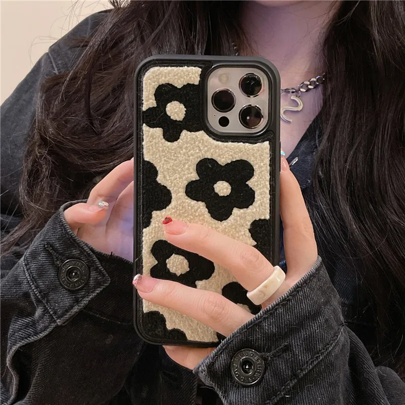 Embroidered Flowers Kawaii Aesthetic Cute Plush Fluffy Soft Case for iPhone 13 12 11 pro max X XS XR 7 8 Plus Phone Back Cover
Embroidered Flowers Kawaii Aesthetic Cute Plush Fluffy Soft Case for iPhone 13 12 11 pro max X XS XR 7 8 Plus Phone Back Cover