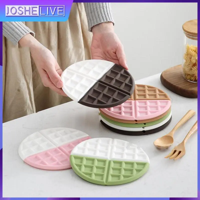

Non-slip Meal Pad Silicone Nordic Waffle Drink Cup Coasters Anti-scald Insulation Pot Holder Kitchen Accessories Heat Resistant