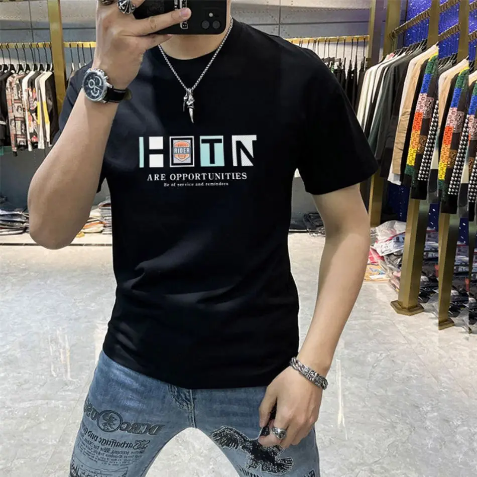 Japanese men's fashion half-sleeved summer five-point short-sleeved T-shirt ins loose white upper shirt torso free shipping
Japanese men's fashion half-sleeved summer five-point short-sleeved T-shirt ins loose white upper shirt torso free shipping
