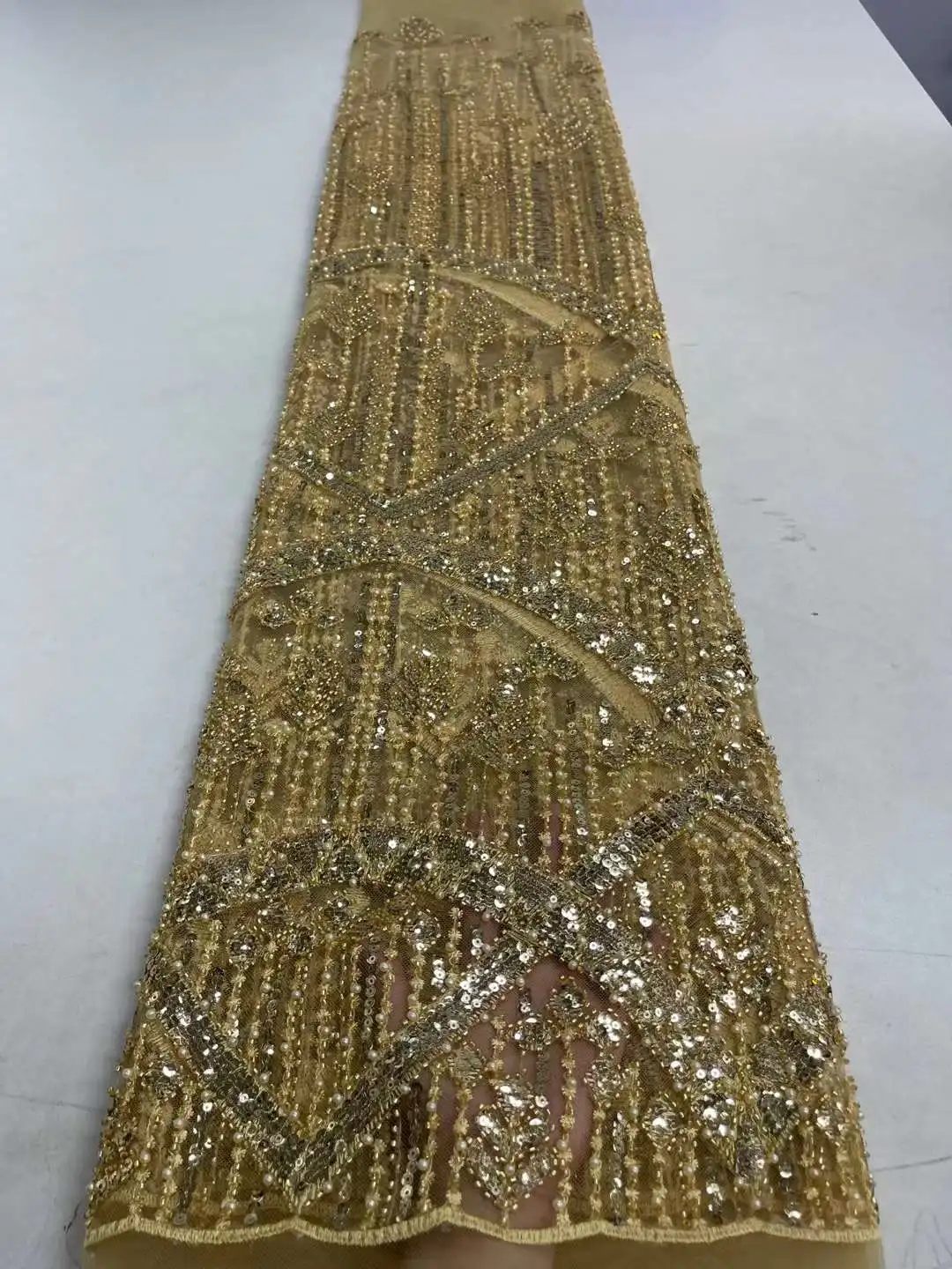 Elegant Beaded African Lace Frabric High Quality French Lace Sequins Embroidered Lace Fabric for Wedding Dress ZXW-766
Elegant Beaded African Lace Frabric High Quality French Lace Sequins Embroidered Lace Fabric for Wedding Dress ZXW-766