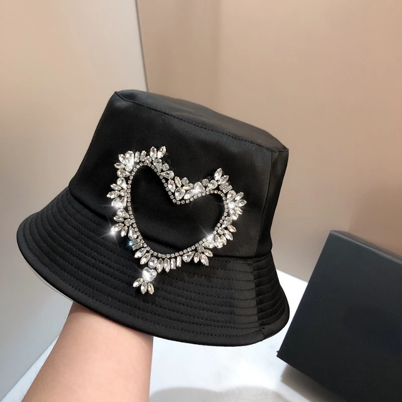 Women Summer Hats Luxury Crystal Heart Shape Hip Hop Bucket Hat Spring Women's Panama Beach Breathable Sun Cap Adjustable
Women Summer Hats Luxury Crystal Heart Shape Hip Hop Bucket Hat Spring Women's Panama Beach Breathable Sun Cap Adjustable