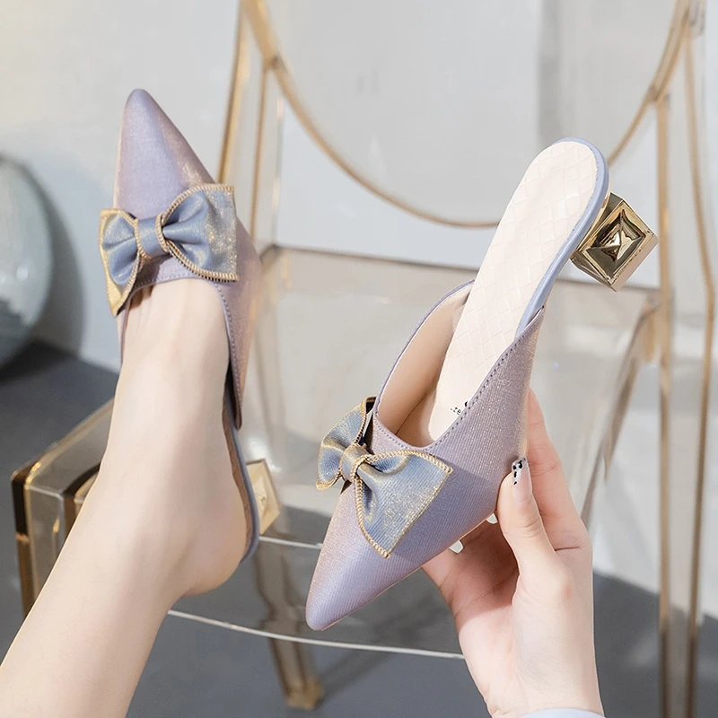 Women's High Heels 2022 Summer New Rhinestone Rivets Sexy Butterfly Banquet Ceremony Pointed Muller Shoes Ladies Wedding Pumps
Women's High Heels 2022 Summer New Rhinestone Rivets Sexy Butterfly Banquet Ceremony Pointed Muller Shoes Ladies Wedding Pumps