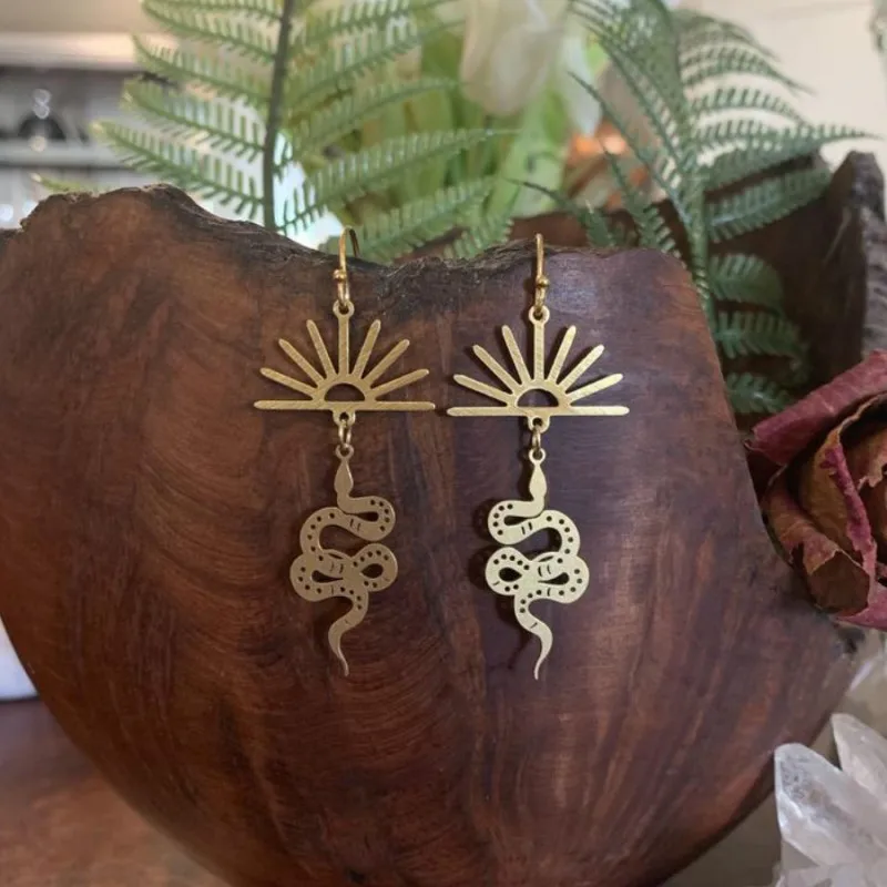 Boho Sun And Desert Snake Drop Dangle Earrings For Women Girl Gift Charm Fashion Handmade Jewelry Accessories
Boho Sun And Desert Snake Drop Dangle Earrings For Women Girl Gift Charm Fashion Handmade Jewelry Accessories