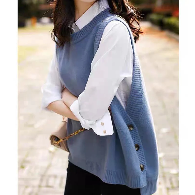 Korean Casual Sweater Vest Women O-neck Solid Knitted Vest Sweater Winter Side Buttons Sleeveless Pullover Slim Pull Femme 24434
Korean Casual Sweater Vest Women O-neck Solid Knitted Vest Sweater Winter Side Buttons Sleeveless Pullover Slim Pull Femme 24434
