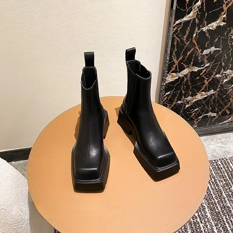 Women's Boots Genuine Leather 2023 New Autumn Winter Fashion Women's Ankle Boots Retro Boots Ladies Botas Mujer Platform Shoes
Women's Boots Genuine Leather 2023 New Autumn Winter Fashion Women's Ankle Boots Retro Boots Ladies Botas Mujer Platform Shoes