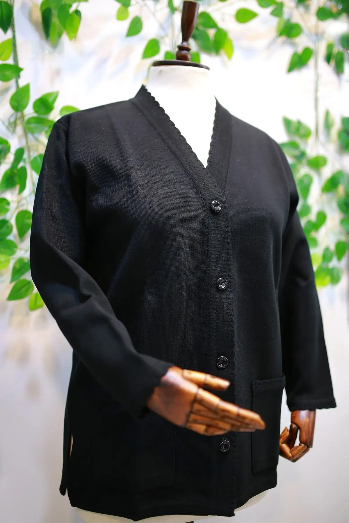 Women's Cardigan Steel Knit embroidery Casual Knitted Quality Fashion Cardigan Sweaters Loose Sweater Jumper
Women's Cardigan Steel Knit embroidery Casual Knitted Quality Fashion Cardigan Sweaters Loose Sweater Jumper