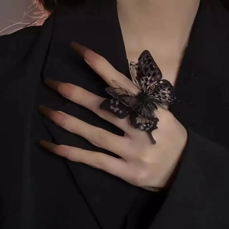 Shiny Butterfly Rings Gothic Cosplay Adjustable Finger Rings Women Goth Black Egirl Party Hand Jewelry Accessories Gift
Shiny Butterfly Rings Gothic Cosplay Adjustable Finger Rings Women Goth Black Egirl Party Hand Jewelry Accessories Gift