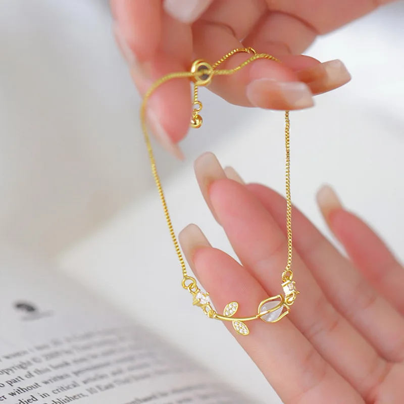 1PC Light Luxury Opal Tulip Flower Bracelets For Women Elegant Gold Color Chain Adjustable Charm Bracelet Korean Fashion Jewelry
1PC Light Luxury Opal Tulip Flower Bracelets For Women Elegant Gold Color Chain Adjustable Charm Bracelet Korean Fashion Jewelry