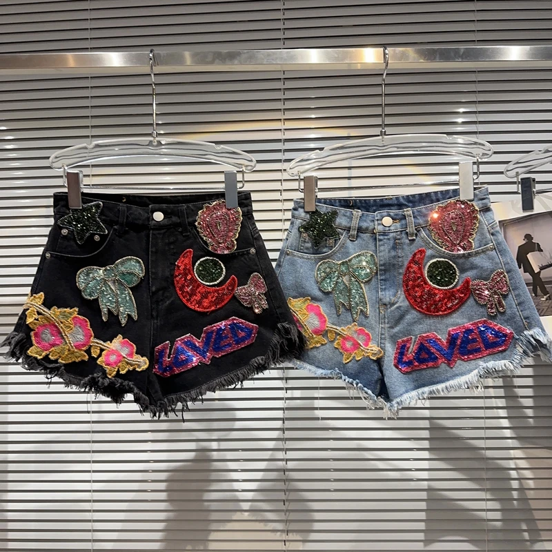 Новинка лета 2023, джинсовые шорты Moon XINGX ручной работы с блестками для тяжелой промышленности, с потертостями, с тремя точками, модные брюки
Новинка лета 2023, джинсовые шорты Moon XINGX ручной работы с блестками для тяжелой промышленности, с потертостями, с тремя точками, модные брюки