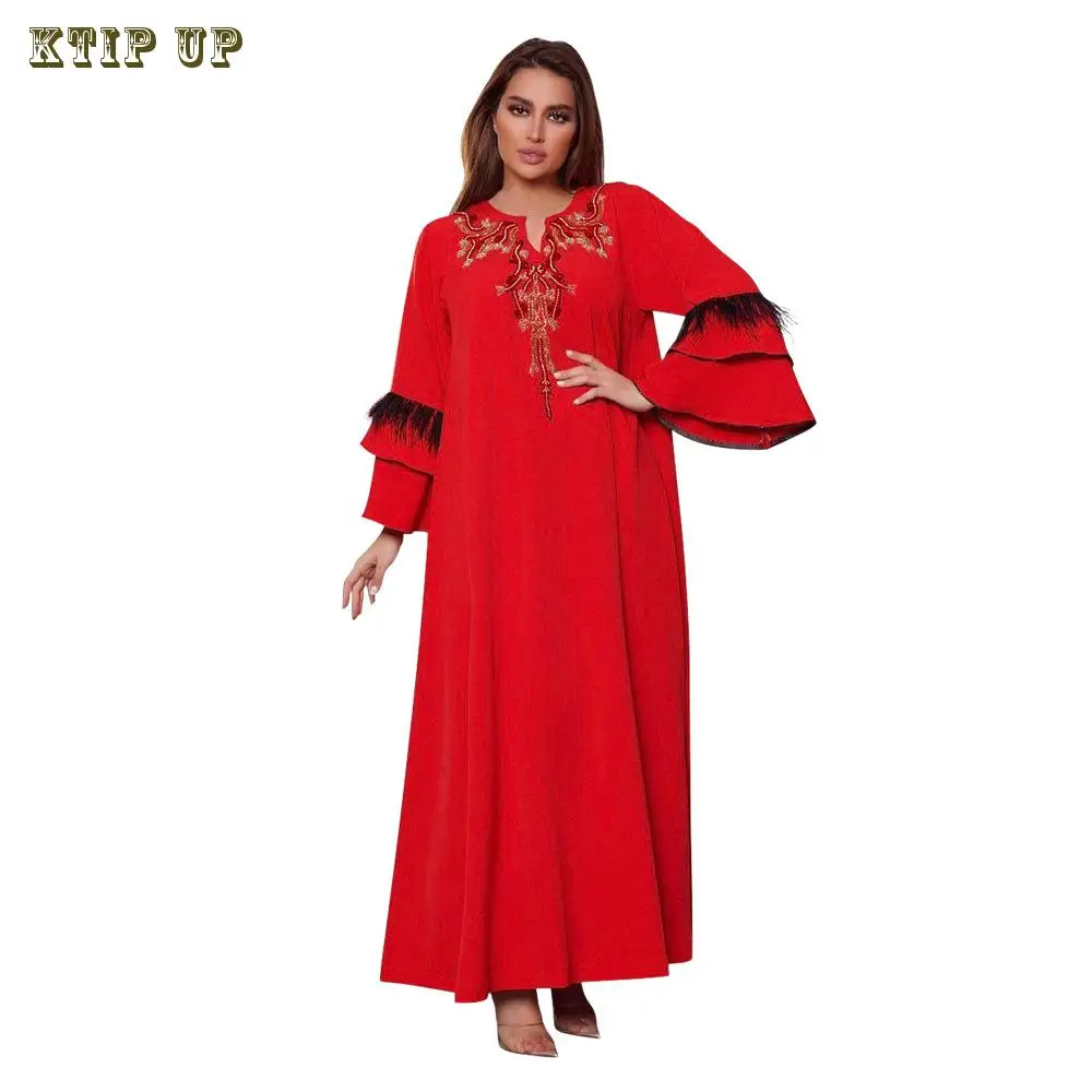 Ramadan Saudi Muslim Fashion Trumpet Sleeve Feather Loose Dress Red Middle East Dubai Gown Hot Drilling Robe Abaya Femme Musulma
Ramadan Saudi Muslim Fashion Trumpet Sleeve Feather Loose Dress Red Middle East Dubai Gown Hot Drilling Robe Abaya Femme Musulma