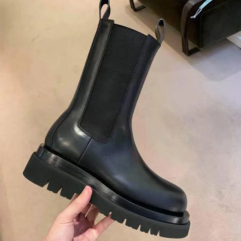2023 Chelsea Boots British Style Spring Mid-tube Thick Bottom Increased Really Soft Leather Women's Boots.
2023 Chelsea Boots British Style Spring Mid-tube Thick Bottom Increased Really Soft Leather Women's Boots.