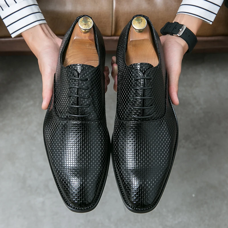 Luxury Shoes Men's Patent Leather Shoes Braided Loafers Men's Wedding Shoes Black Leather Pointed Toe Shoes Large Size 46
Luxury Shoes Men's Patent Leather Shoes Braided Loafers Men's Wedding Shoes Black Leather Pointed Toe Shoes Large Size 46