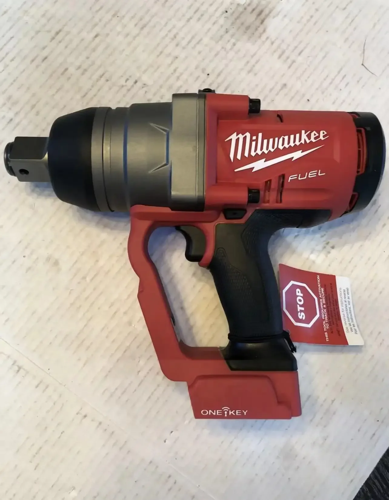 

Milwaukee 2867-20 M18 FUEL 18V 1 Inch High Torque Impact Wrench - Bare Tool.ONLY TOOL.NEW