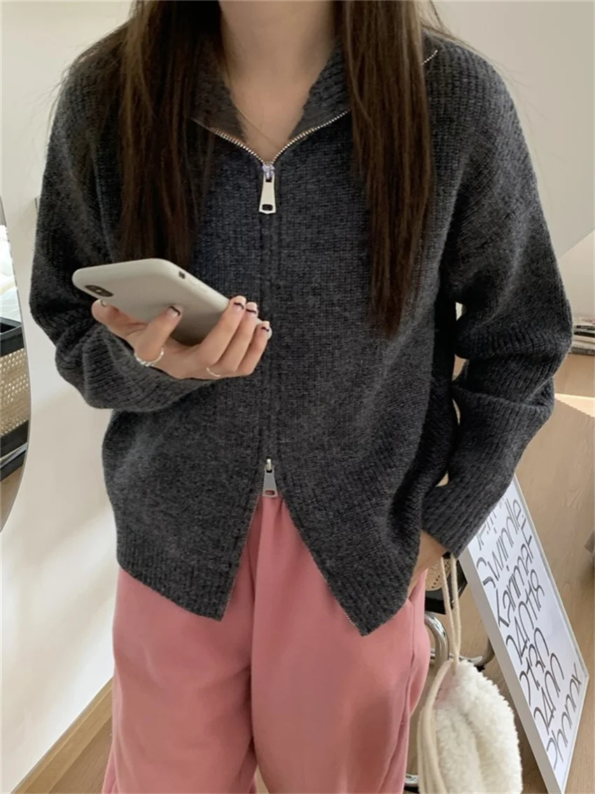HziriP Wool Knitted Cardigan Coats Women Autumn Warm Soft OL Chic 2022 All Match Casual Office Wear Lady New Loose Slim Sweaters
HziriP Wool Knitted Cardigan Coats Women Autumn Warm Soft OL Chic 2022 All Match Casual Office Wear Lady New Loose Slim Sweaters