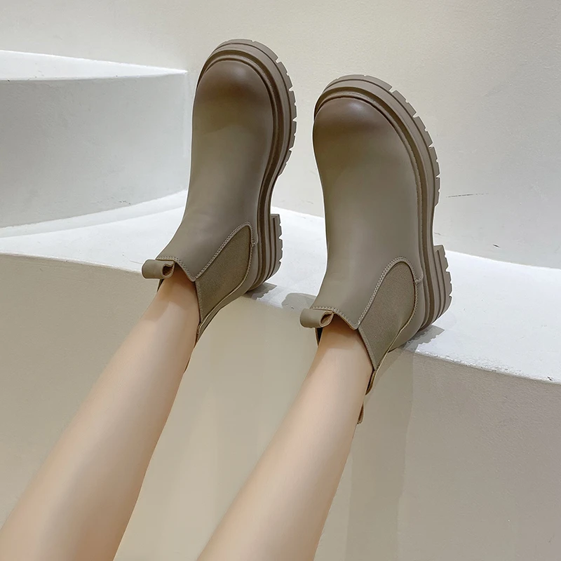 2022 Autumn and Winter Women Boots White Chelsea Ankle Thick Sole Women Boots Black Beige Boots Fashion Snow Boots Gothic Shoes
2022 Autumn and Winter Women Boots White Chelsea Ankle Thick Sole Women Boots Black Beige Boots Fashion Snow Boots Gothic Shoes