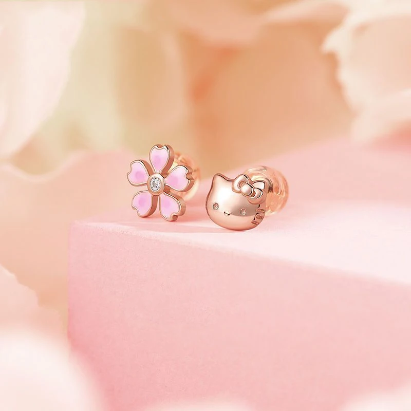 Kawaii Sanrio Hellokittys 925 Silver Earrings Cute Anime Doll Irregular Earrings Jewelry Accessories Girl Birthday Gift Kids Toy
Kawaii Sanrio Hellokittys 925 Silver Earrings Cute Anime Doll Irregular Earrings Jewelry Accessories Girl Birthday Gift Kids Toy