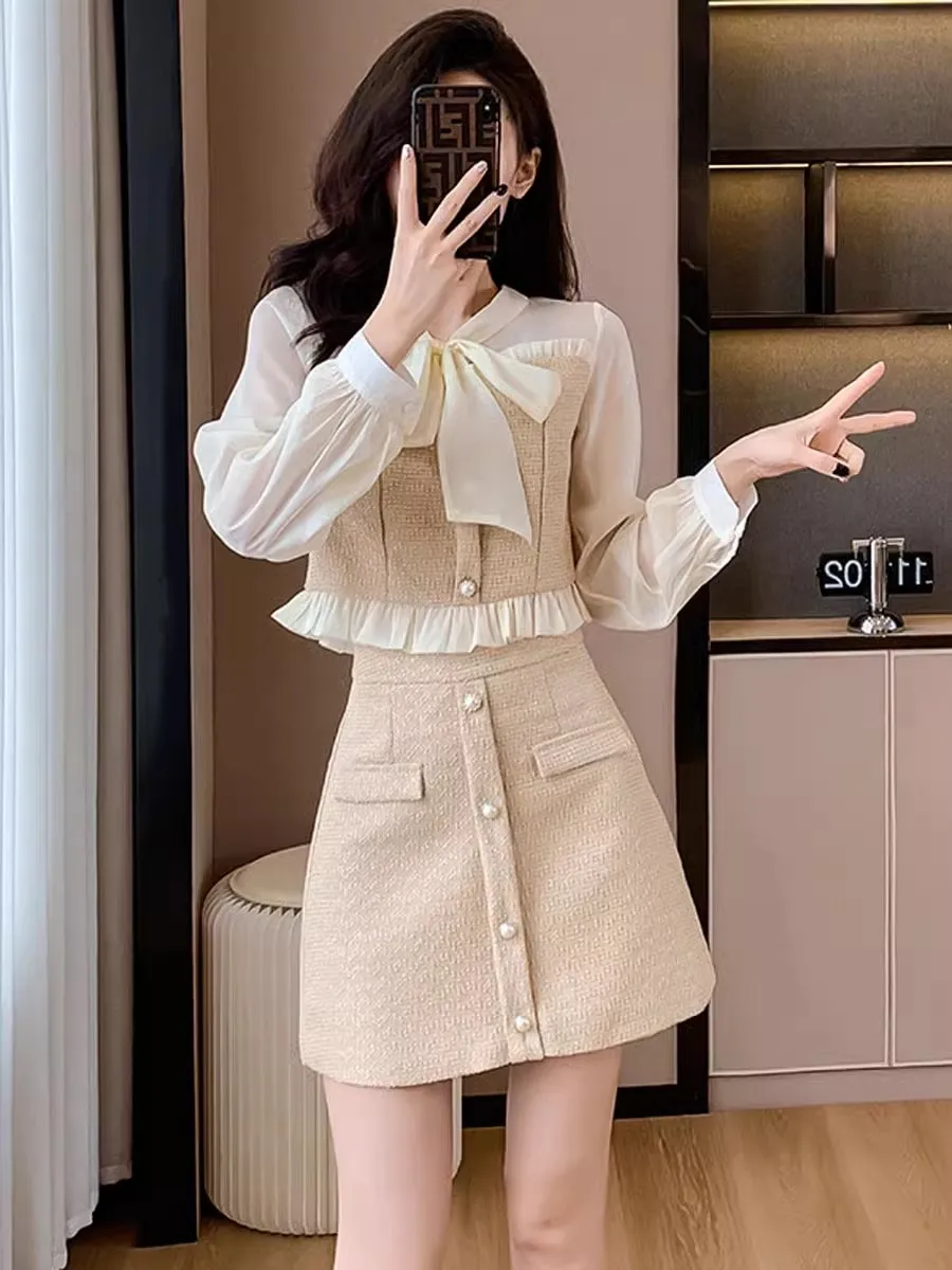 2023 Autumn Small Fragrant Vintage Two Pieces Set Korean Sweet Bowknot Collar Long Sleeve Patchwork Tweed Tops+Mini Skirts Sets
2023 Autumn Small Fragrant Vintage Two Pieces Set Korean Sweet Bowknot Collar Long Sleeve Patchwork Tweed Tops+Mini Skirts Sets