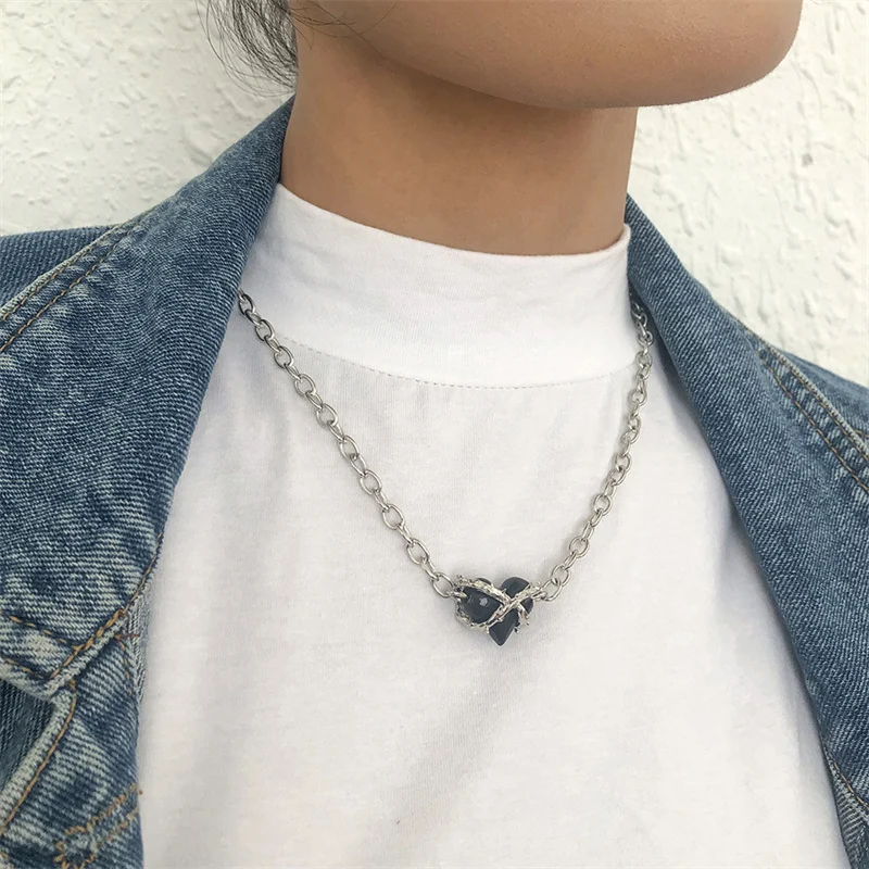 Punk Heart Cross Choker Necklace for Women Girl Pearl Metal Chain Pendant Female Wedding Bridal Statement Jewelry Fashion Gift
Punk Heart Cross Choker Necklace for Women Girl Pearl Metal Chain Pendant Female Wedding Bridal Statement Jewelry Fashion Gift