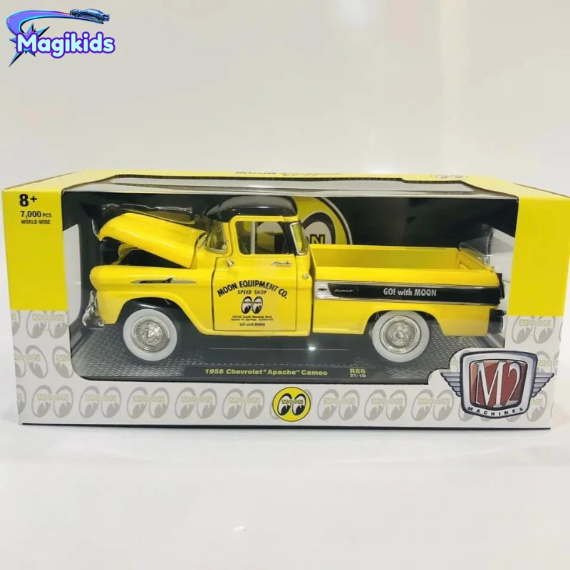 Модель автомобиля из металлического сплава M2 1:24 Moon eye 1958 для Chevrolet aacha Cameo, коллекционная игрушка-подарок для детей
Модель автомобиля из металлического сплава M2 1:24 Moon eye 1958 для Chevrolet aacha Cameo, коллекционная игрушка-подарок для детей