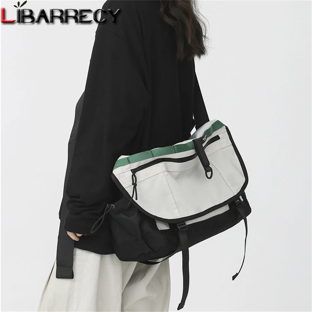 Panelled Designer New High Quality Nylon Ladies Shoulder Bag 2022 Fashion Large Capacity Women Messenger Bags Student Bag Bolsos
Panelled Designer New High Quality Nylon Ladies Shoulder Bag 2022 Fashion Large Capacity Women Messenger Bags Student Bag Bolsos