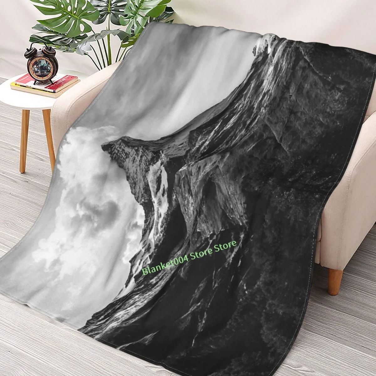 Black & White Mountains Throw Blanket 3D printed sofa bedroom decorative blanket children adult Christmas gift
Black & White Mountains Throw Blanket 3D printed sofa bedroom decorative blanket children adult Christmas gift