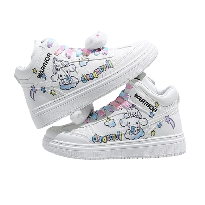 Kawaii Sanrio Cinnamoroll высокие повседневные туфли Мультяшные девушки универсальная спортивная обувь пара повседневная обувь подарок для девушки
Kawaii Sanrio Cinnamoroll высокие повседневные туфли Мультяшные девушки универсальная спортивная обувь пара повседневная обувь подарок для девушки